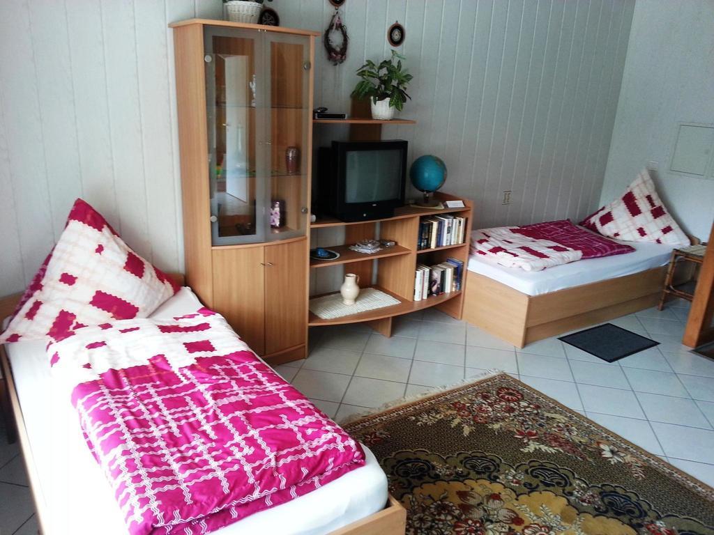 Pension Münch Am Anger Neuseusslitz Habitación foto