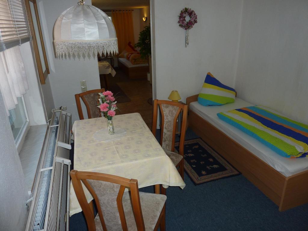 Pension Münch Am Anger Neuseusslitz Habitación foto